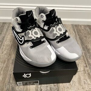 EUC Nike KD Trey 5 X Men’s Basketball Shoes